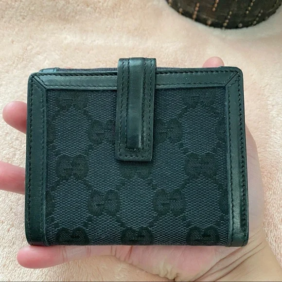 Gucci Short Wallet - Picture 3 of 11